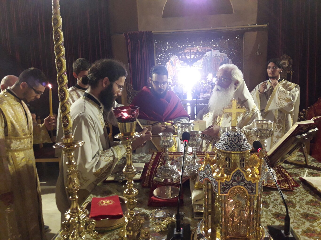 xeirotoniia_iwn_sot_22