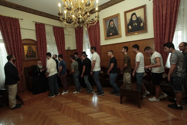 ÓÕÍÁÍÔÇÓÇ ÔÏÕ ÁÑ×ÉÅÐÉÓÊÏÐÏÕ ÉÅÑÙÍÕÌÏÕ ÌÅ ÓÔÅËÅ×Ç ÔÙÍ ÊÁÔÁÓÊÇÍÙÓÅÙÍ ÔÇÓ ÁÑ×ÉÅÐÉÓÊÏÐÇÓ ÁÈÇÍÙÍ//×ÑÇÓÔÏÓ ÌÐÏÍÇÓ