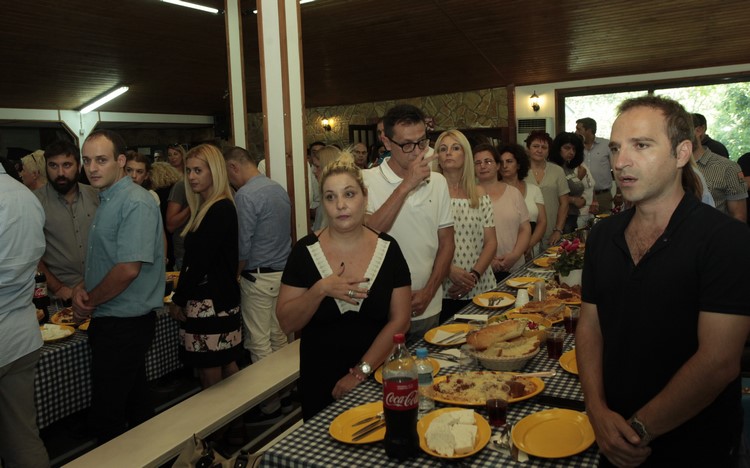 ÃÅÕÌÁ ÔÏÕ ÁÑ×ÉÅÐÉÓÊÏÐÏÕ ÉÅÑÙÍÕÌÏÕ ÓÅ ÓÔÅËÅ×Ç ÊÁÉ ÅÑÃÁÆÏÌÅÍÏÕÓ ÓÅ ÅÊÊËÇÓÉÁÓÔÉÊÏÕÓ ÏÑÃÁÍÉÓÌÏÕÓ//×ÑÇÓÔÏÓ ÌÐÏÍÇÓ