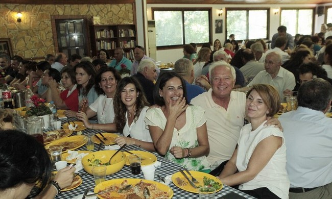 ÃÅÕÌÁ ÔÏÕ ÁÑ×ÉÅÐÉÓÊÏÐÏÕ ÉÅÑÙÍÕÌÏÕ ÓÅ ÓÔÅËÅ×Ç ÊÁÉ ÅÑÃÁÆÏÌÅÍÏÕÓ ÓÅ ÅÊÊËÇÓÉÁÓÔÉÊÏÕÓ ÏÑÃÁÍÉÓÌÏÕÓ//×ÑÇÓÔÏÓ ÌÐÏÍÇÓ