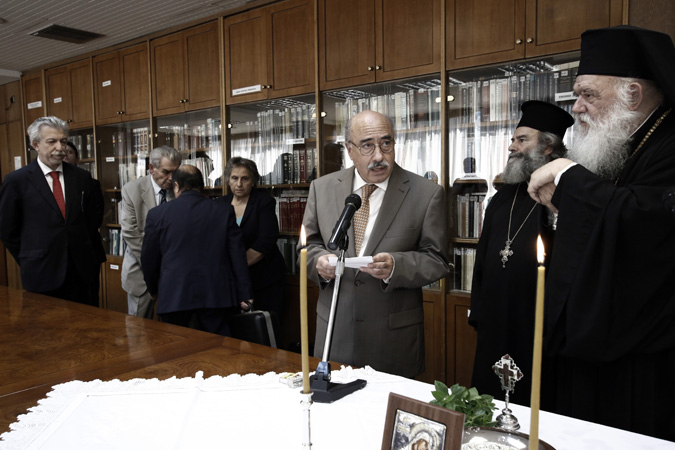 ÔÅËÅÓÇ ÁÃÉÁÓÌÏÕ ÓÔÏÍ ÁÑÅÉÏ ÐÁÃÏ ÁÐÏ ÔÏÍ ÁÑ×ÉÅÐÉÓÊÏÐÏ ÉÅÑÙÍÕÌÏ(EUROKINISSI/ÃÉÙÑÃÏÓ ÊÏÍÔÁÑÉÍÇÓ)