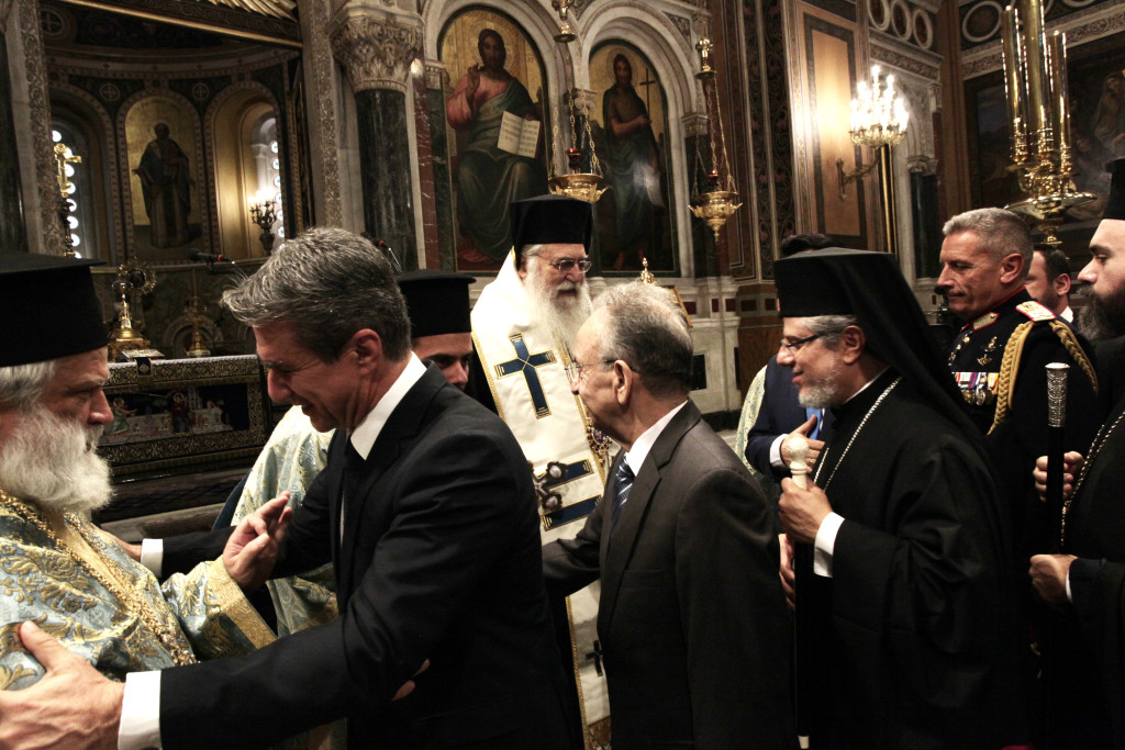 ÌÇÔÑÏÐÏËÉÔÉÊÏÓ ÍÁÏÓ ÁÈÇÍÙÍ -ÄÏÎÏËÏÃÉÁ ÃÉÁ ÔÇÍ ÅÈÍÉÊÇ ÅÏÑÔÇ ÔÇÓ 28çò ÏÊÔÙÂÑÉÏÕ//×ÑÇÓÔÏÓ ÌÐÏÍÇÓ