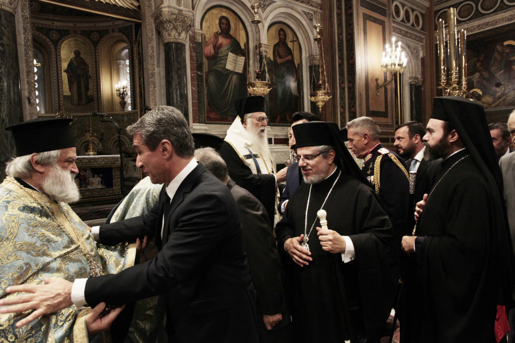 ÌÇÔÑÏÐÏËÉÔÉÊÏÓ ÍÁÏÓ ÁÈÇÍÙÍ -ÄÏÎÏËÏÃÉÁ ÃÉÁ ÔÇÍ ÅÈÍÉÊÇ ÅÏÑÔÇ ÔÇÓ 28çò ÏÊÔÙÂÑÉÏÕ//×ÑÇÓÔÏÓ ÌÐÏÍÇÓ