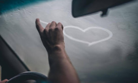 αντιδράσουν