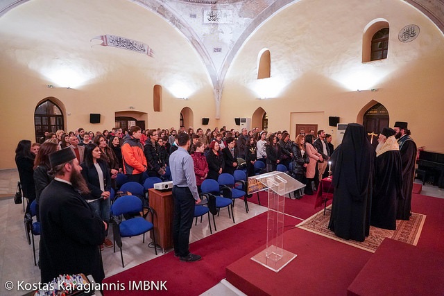 24653294538_cb558130e9_z