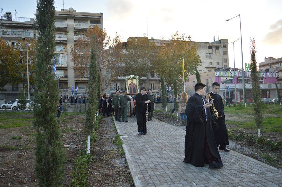 24824220_1581073961947975_1322219207_n