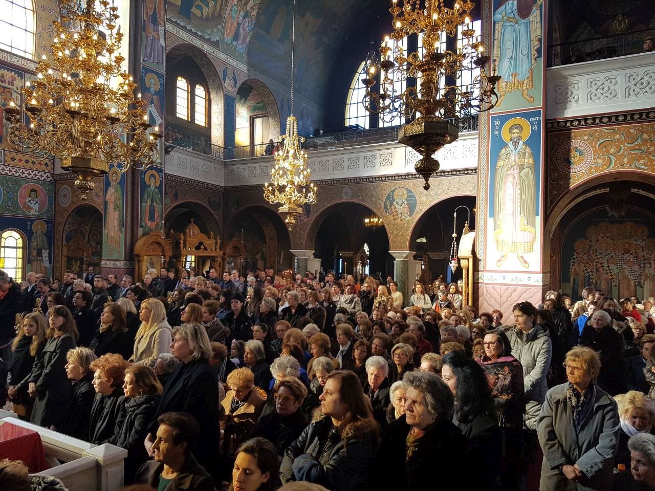 xalkidos_agAxillio_dek17-8