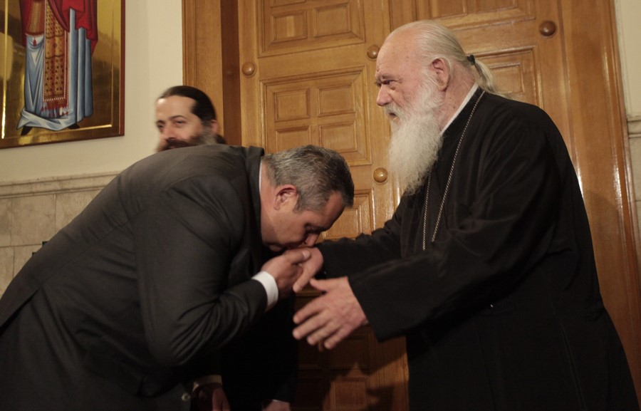 ÓÕÍÁÍÔÇÓÇ ÔÏÕ ÁÑ×ÉÅÐÉÓÊÏÐÏÕ ÉÅÑÙÍÕÌÏÕ ÌÅ ÔÏÍ ÕÐ. ÁÌÕÍÁÓ ÊÁÉ ÐÑÏÅÄÑÏ ÔÙÍ ÁÍÅË ÐÁÍÏ ÊÁÌÌÅÍÏ--×ÑÇÓÔÏÓ ÌÐÏÍÇÓ//