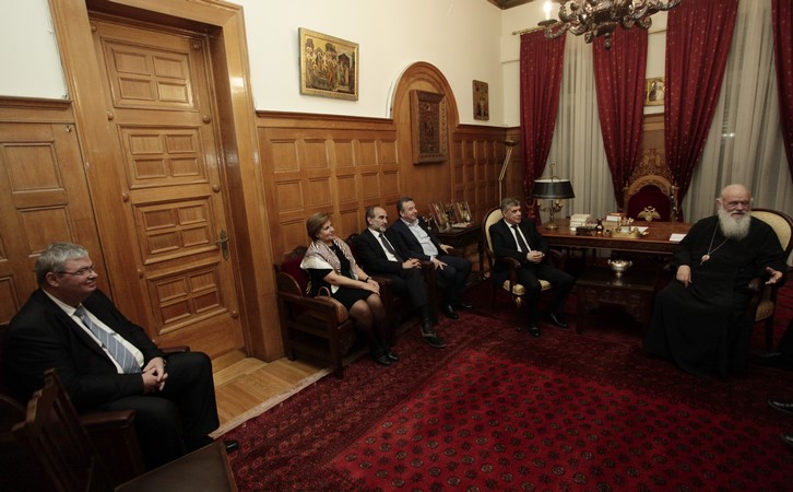 ÄÅÉÐÍÏ ÔÏÕ ÁÑ×ÉÅÐÉÓÊÏÐÏÕ ÉÅÑÙÍÕÌÏÕ ÓÔÏÕÓ ÐÅÑÉÖÅÑÅÉÁÑ×ÅÓ //×ÑÇÓÔÏÓ ÌÐÏÍÇÓ