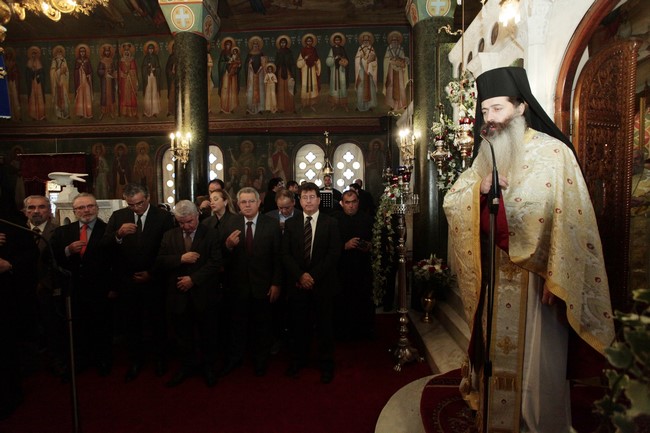 Ï ÁÑ×ÉÅÐÉÓÊÏÐÏÓ ÉÅÑÙÍÕÌÏÓ ÓÔÇÍ ÈÅÉÁ ËÅÉÔÏÕÑÃÉÁ ÓÔÏÍ É.Í ÁÃÉÏÕ ÁÍÄÑÅÁ ÙÑÙÐÏÕ//×ÑÇÓÔÏÓ ÌÐÏÍÇÓ