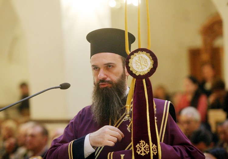 Ï ÁÑ×ÉÅÐÉÓÊÏÐÏÓ ÉÅÑÙÍÕÌÏÓ ÓÔÇÍ ÁÊÏËÏÕÈÉÁ ÔÏÕ ÍÕÌÖÉÏÕ ÓÔÏÍ ÁÃÉÏ ÄÇÌÇÔÑÉÏ //×ÑÇÓÔÏÓ  ÌÐÏÍÇÓ