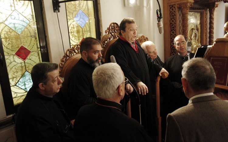 Ï ÁÑ×ÉÅÐÉÓÊÏÐÏÓ ÉÅÑÙÍÕÌÏÓ ÓÔÇÍ ÁÊÏËÏÕÈÉÁ ÔÏÕ ÍÕÌÖÉÏÕ ÓÔÏÍ ÁÃÉÏ ÄÇÌÇÔÑÉÏ //×ÑÇÓÔÏÓ  ÌÐÏÍÇÓ