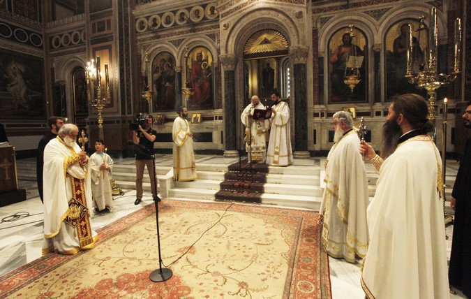 Ï ÁÑ×ÉÅÐÉÓÊÏÐÏÓ ÉÅÑÙÍÕÌÏÓ ÓÔÇÍ ÈÅÉÁ ËÅÉÔÏÕÑÃÉÁ ÓÔÇÍ ÌÇÔÑÏÐÏËÇ ÁÈÇÍÙÍ ÃÉÁ ÔÇÍ ÊÕÑÉÁÊÇ ÔÇÓ ÐÅÍÔÇÊÏÓÔÇÓ--×ÑÇÓÔÏÓ ÌÐÏÍÇÓ