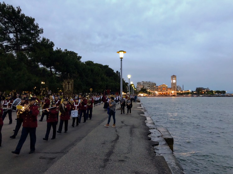 IMG-95cdf99df3ef2ff01bb24eb6c425d2c7-V-1