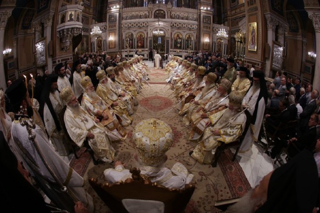 χειροτονία