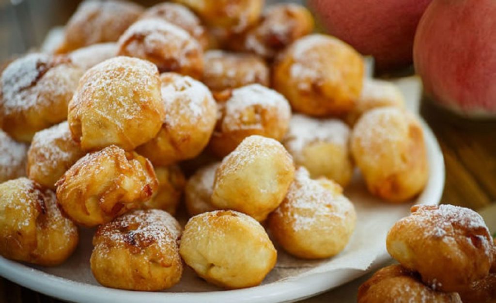 λουκουμαδάκια