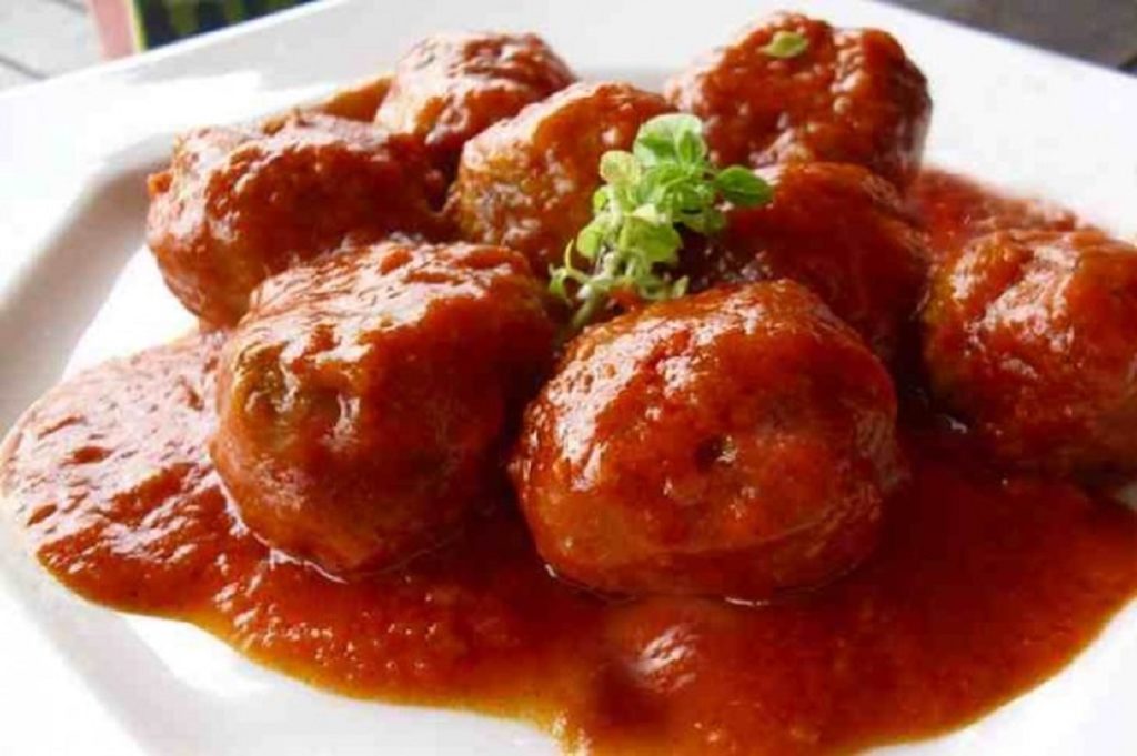 σουτζουκάκια