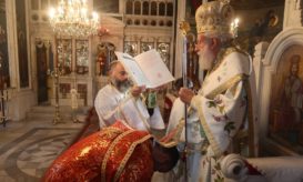 χειροτονία