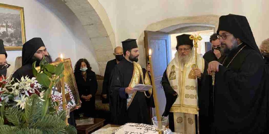 αρχιερατικό