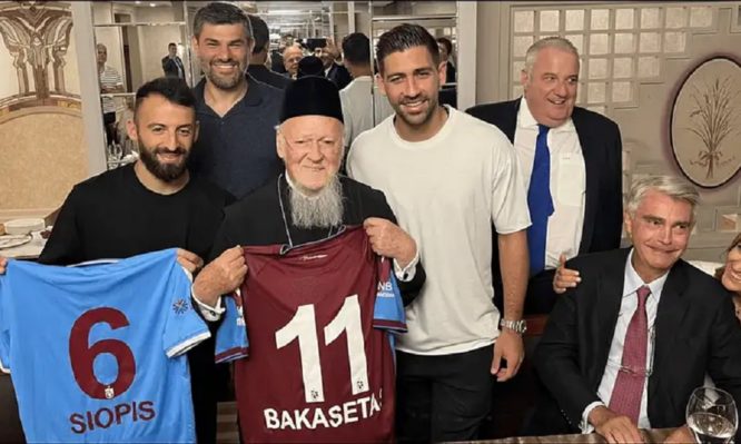 οικουμενικός