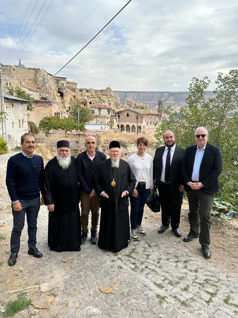 οικουμενικός