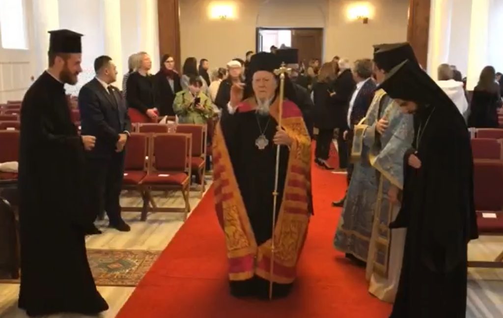 οικουμενικός