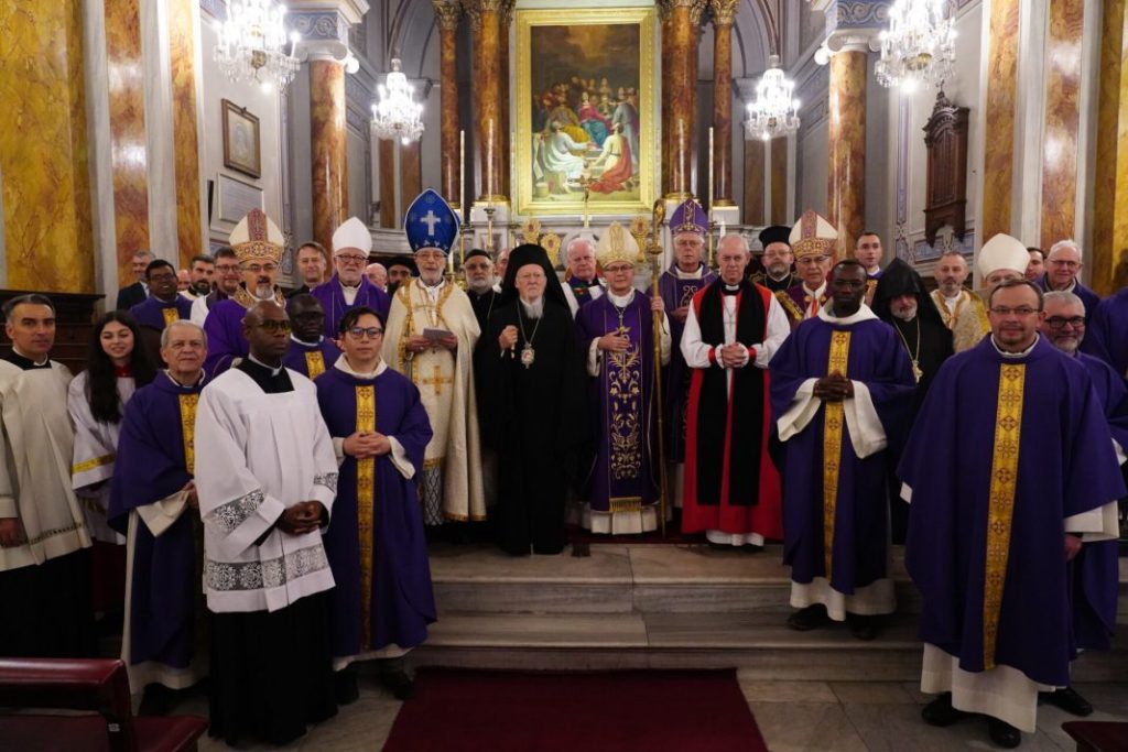 οικουμενικός