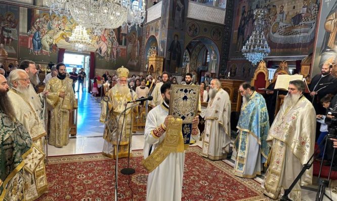 χειροτονία