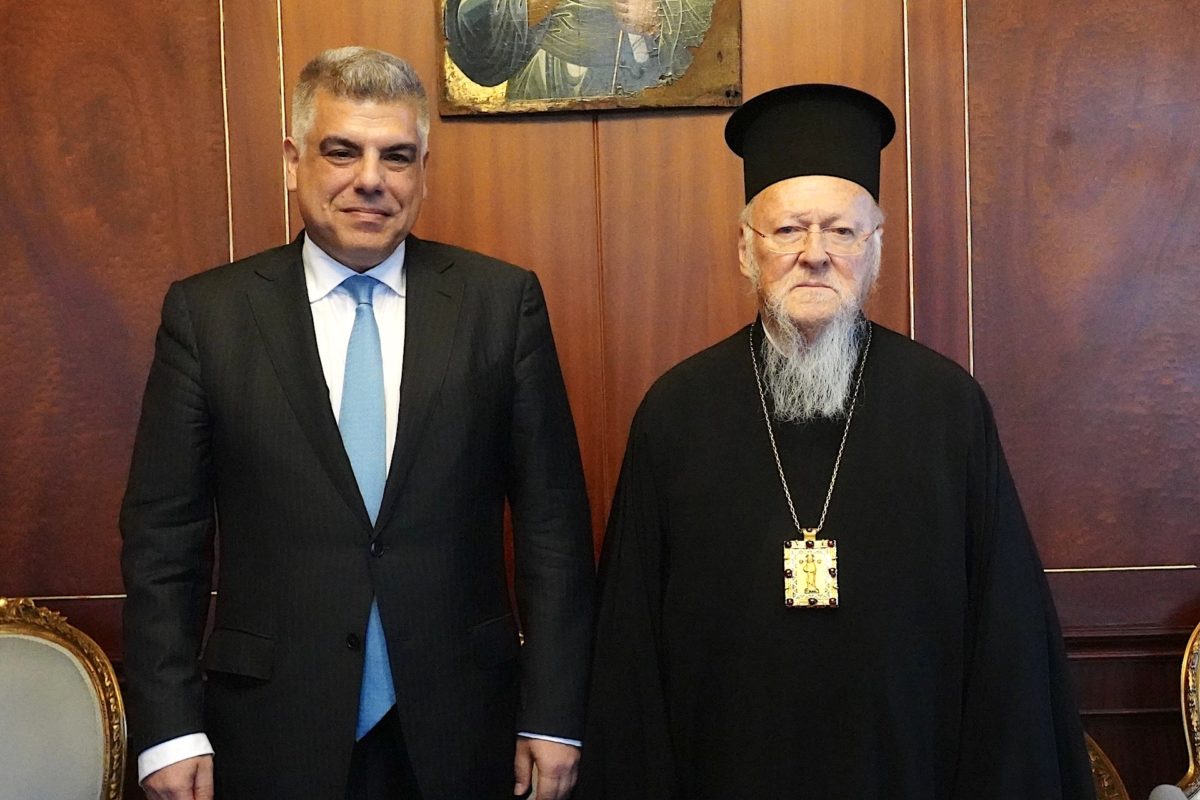 οικουμενικός