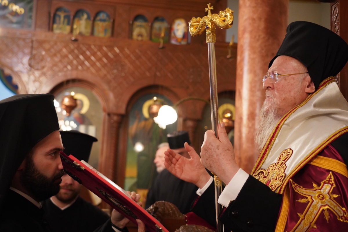 οικουμενικός