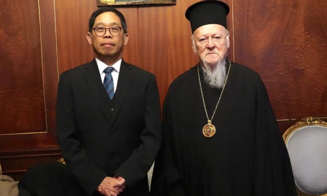 οικουμενικός