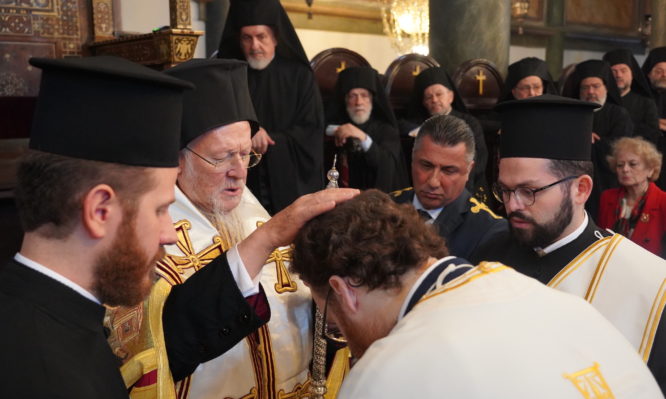 οικουμενικός