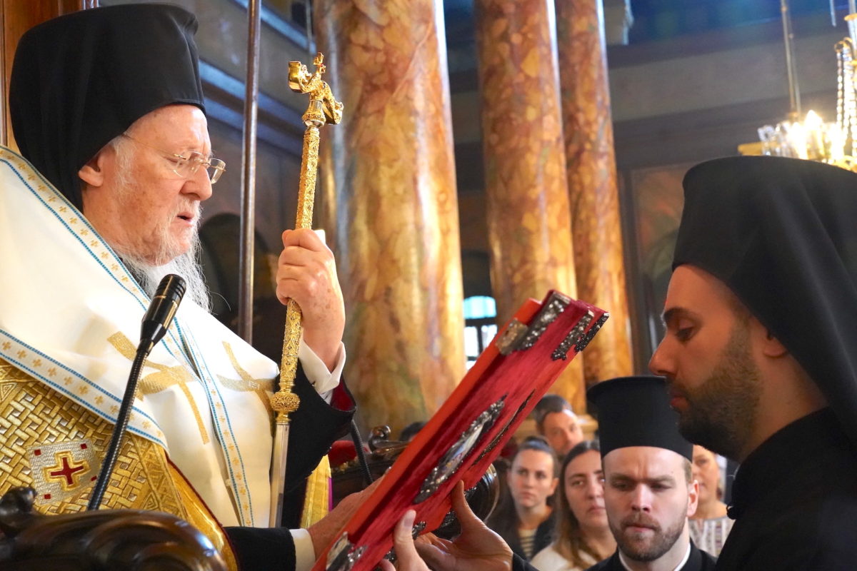 οικουμενικός