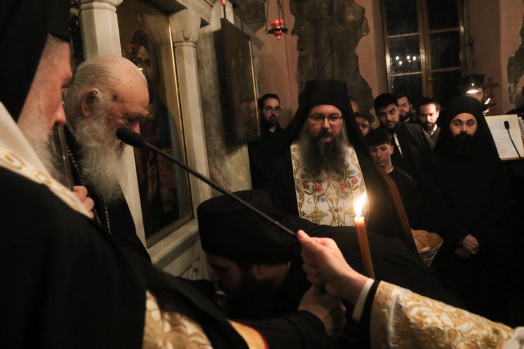 αρχιεπίσκοπος