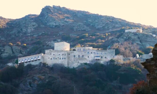 μονή παναχράντου