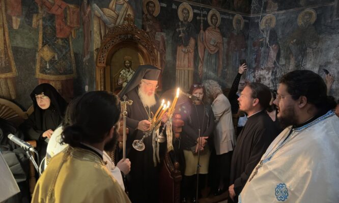 μοναχικη κούρα