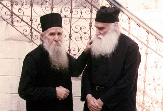 – Ποιο είναι το καταστάλαγμα από τη μοναχική σας ζωή, π. Γελάσιε;