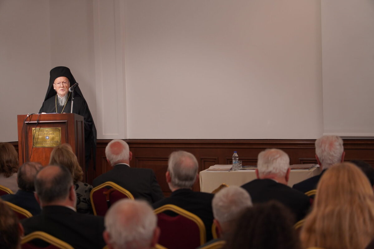 οικουμενικός